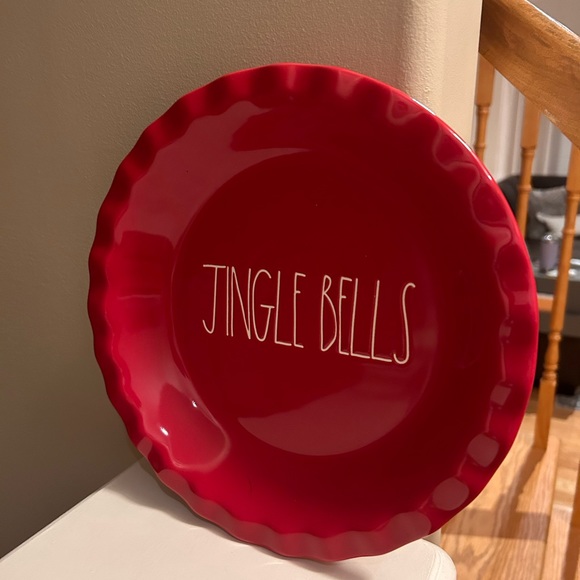 🇺🇸RAE DUNN JINGLE BELLS PIE DISH - Picture 1 of 1